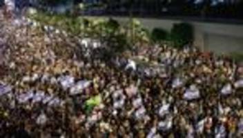 Nahost: Tausende demonstrieren in Tel Aviv für Geisel-Freilassung